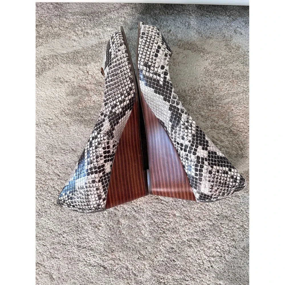 Vionic bria snakeskin